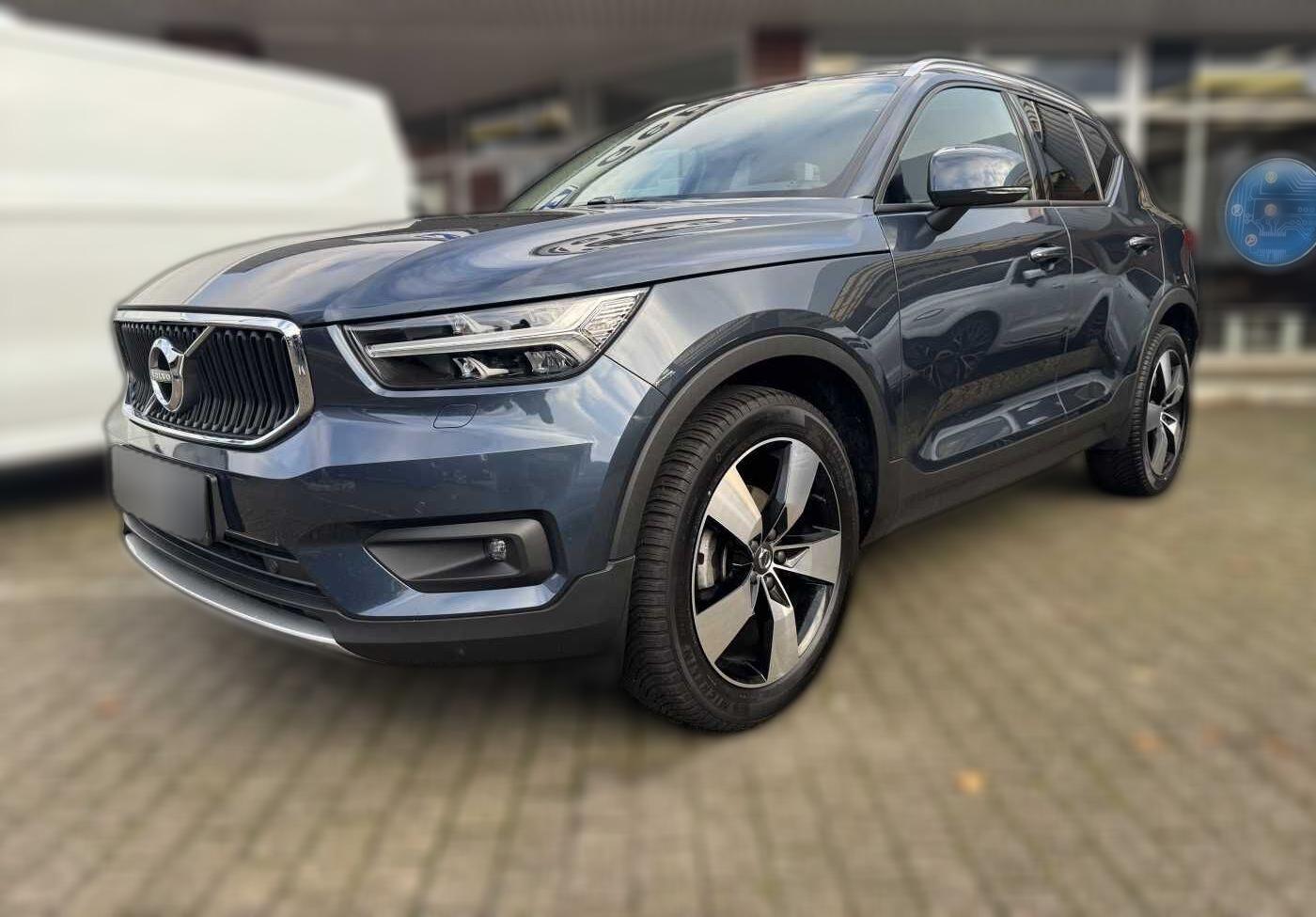 VOLVO XC 40 Momentum Pro 2WD *Kamera-eHeck-SHZ*